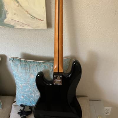 Squier Classic Vibe '70s Precision Bass 2015 - Present - Black image 6