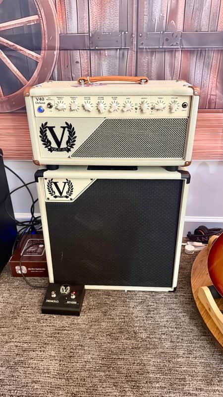 VICTORY V40 DELUXE HERITAGE SERIES 42 WATT GUITAR AMP HEAD WITH VICTORY V112cc Open Back Cab image 1