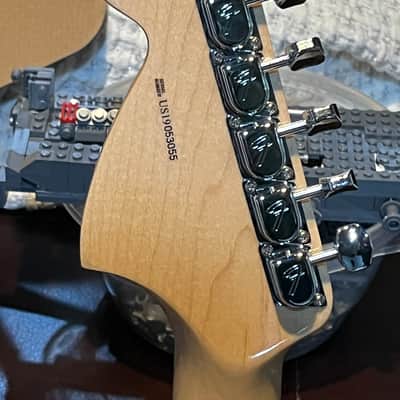 Fender Yngwie Malmsteen Artist Series Signature Stratocaster with Maple Fretboard 2007 - Present - Vintage White image 5