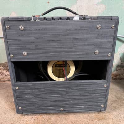 Morgan Amplification MVP23 23-Watt 1x12" Guitar Combo - Twilight image 9