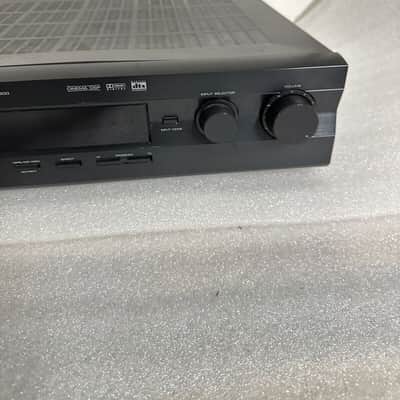 YAMAHA DSP-E800 AV Processor Amplifier - 230V 180W 50Hz With Remote image 4