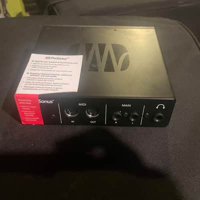 PreSonus Revelator io24 USB-C Audio Interface 2021 - Present - Black image 2