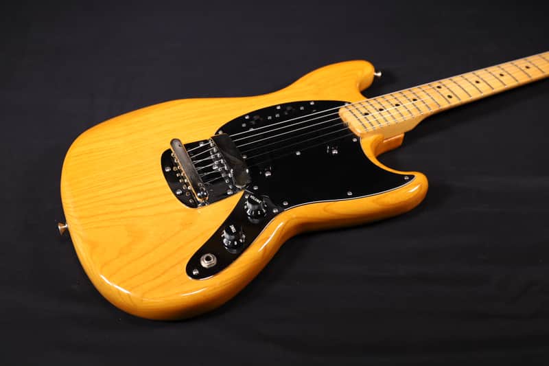 Vintage Fender Mustang 1978 with Case USED 097 image 1