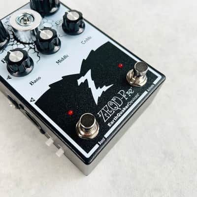 EarthQuaker Devices Dr. Z ZEQD-Pre Tube Preamp Pedal - Black image 3