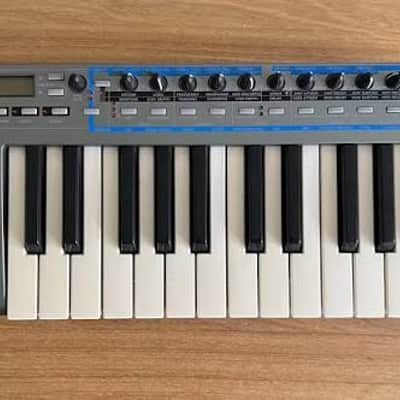 Novation XioSynth 25 10-Voice Synthesizer 2007 - Silver image 2
