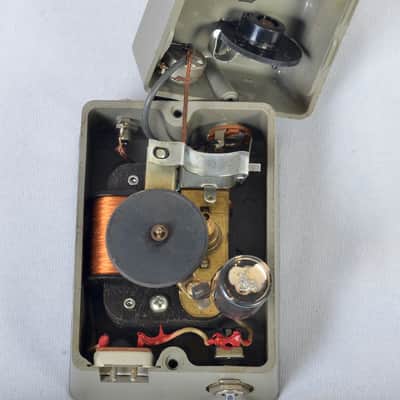 DeArmond Tremolo Control model 60B 1964-5 image 11