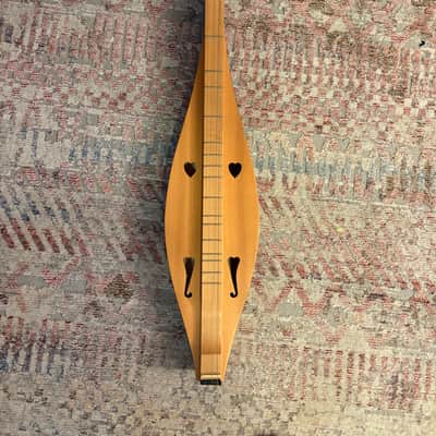 Roosebeck DMCRT4 Mountain Dulcimer 4-String with Cutaway Upper Bout and F-Holes 2010s - Natural image 1
