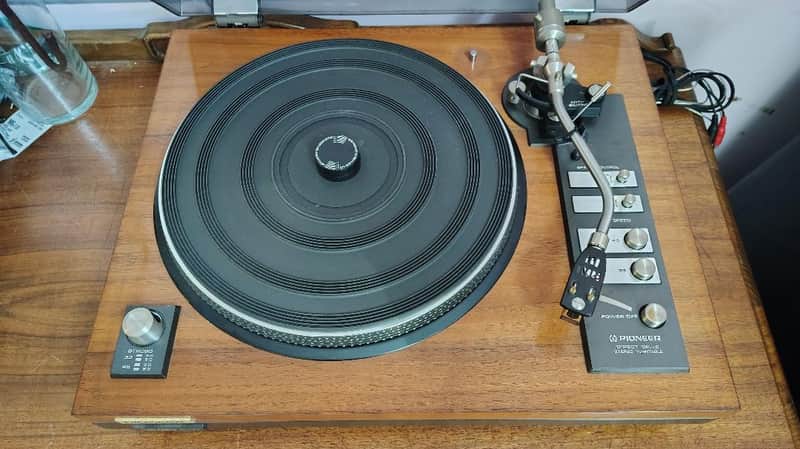 Pioneer PL71 turntable in excellent condition - 1980's
