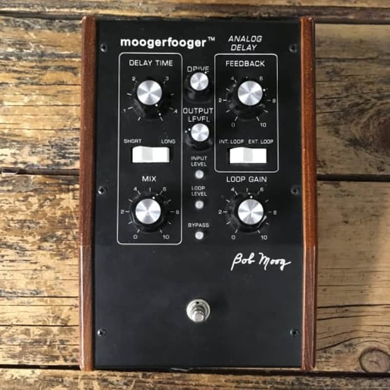 Moog MF-104 Moogerfooger Analog Delay | Reverb Canada