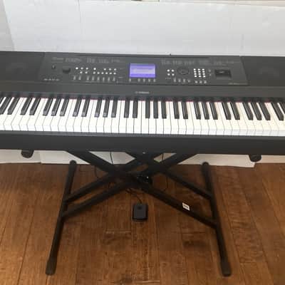 Yamaha DGX-650 88 Weighted Key Portable Grand Digital Electric Piano