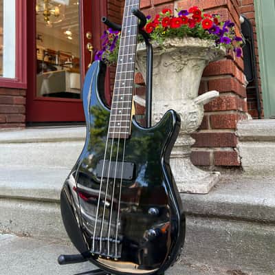 Dean Edge 09 4-String Bass w/ Gig Bag (Excellent Condition, 2013, Classic Black) image 2