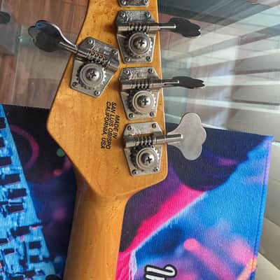 Ernie Ball Music Man Classic StingRay 5 with Rosewood Fretboard 2010 - 2020 - Mint Green image 5