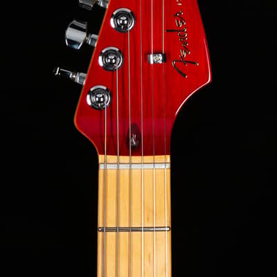 Fender American Ultra Luxe Stratocaster Maple Fingerboard Plasma Red Burst (092) image 5