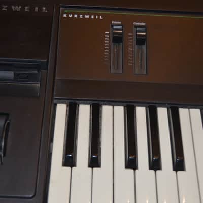 Kurzweil K2000 VP synthesizer image 2