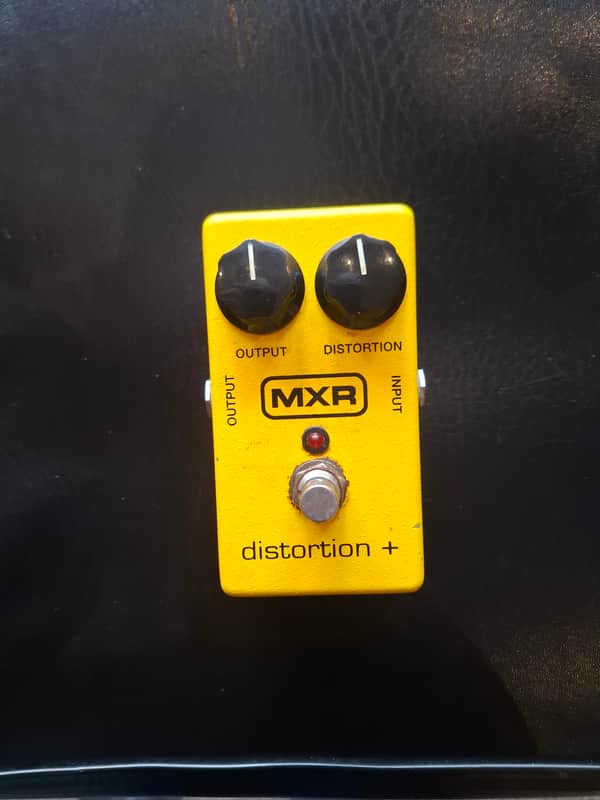 MXR M104 Distortion + 1995 - Present - Yellow image 1