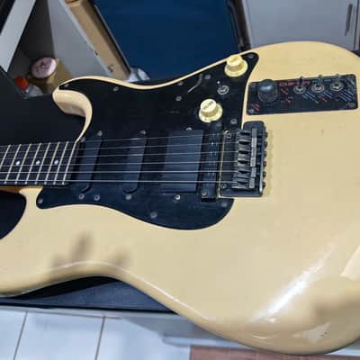 Casio mg-510 1980z - cream image 2