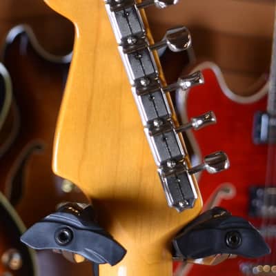 Fender American Vintage II 1961 Stratocaster Fiesta Red image 19