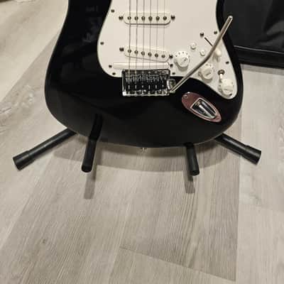 Fender Standard Roland Ready Stratocaster 1999 - Black image 15