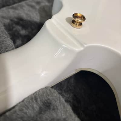 Epiphone Lzzy Hale Signature Explorer 2019 - Alpine White image 10