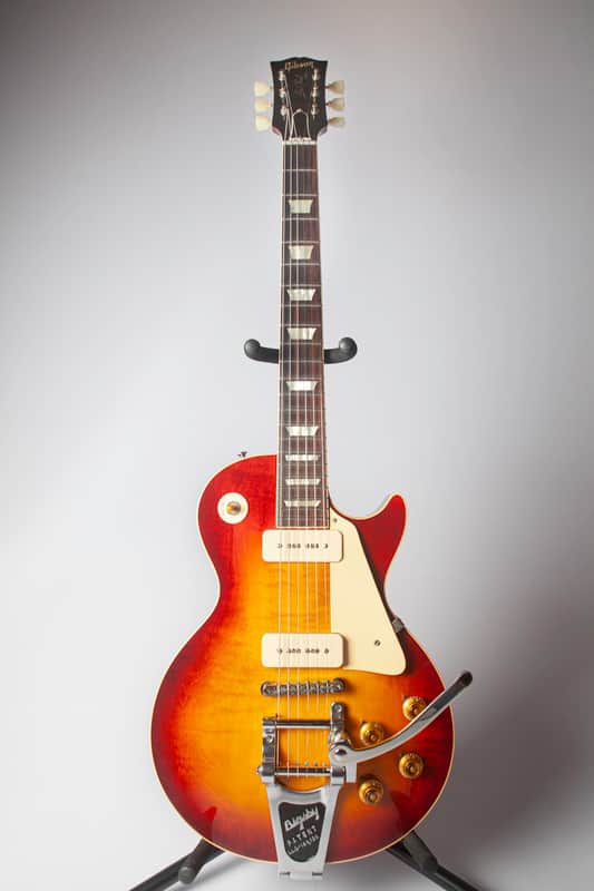 *** Gibson Custom Shop Les Paul Standard '56 Reissue 2022 - Vintage Sunburst with Bigsby A Gentleman's Les Paul image 1