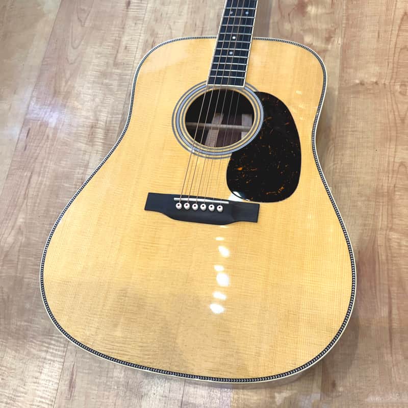 Martin Standard Series HD-35 2025 Acoustic Guitar Natural image 1