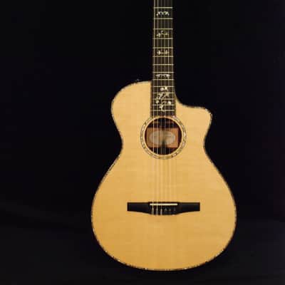 Taylor 912ce-N Nylon Acoustic-Electric Guitar image 2