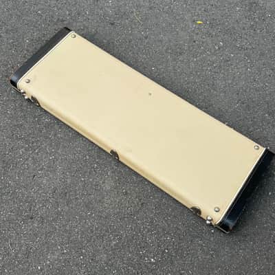 1963-1964 Fender Stratocaster Telecaster Case - Blond, Cookies and Cream image 8