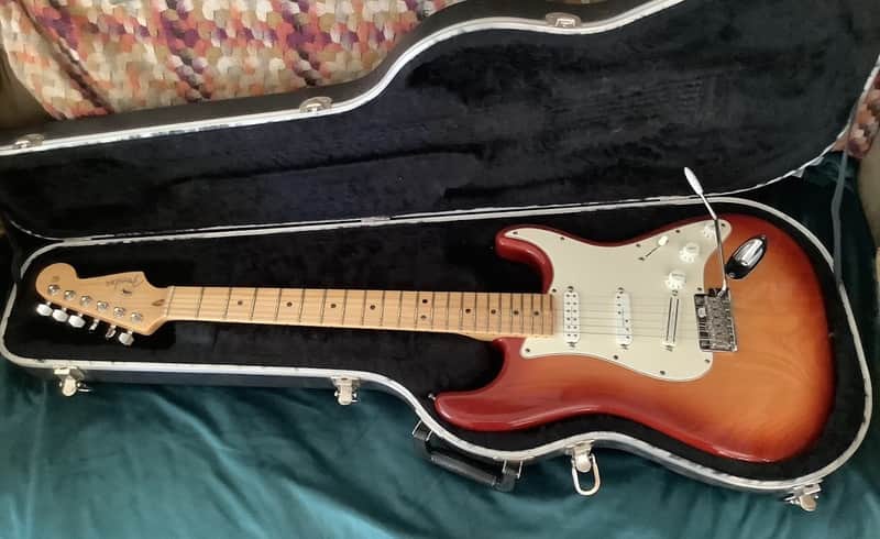 Fender American Standard Stratocaster 2008 – Sienna Sunburst with upgraded Seymour Duncan pickups and locking tuners image 1