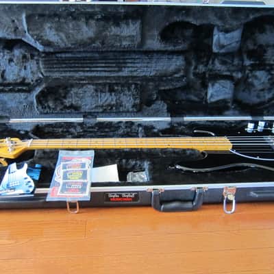 Ernie Ball/Musicman Stingray Classic Active/Passive image 13