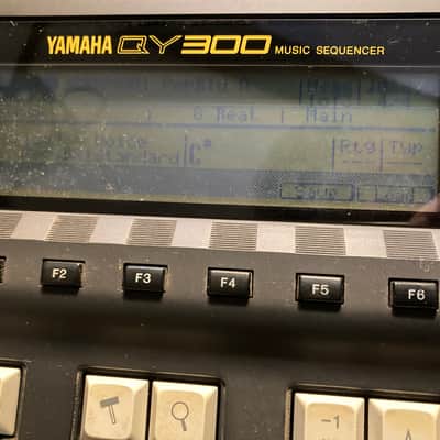 Yamaha QY 300 Music Sequencer 90s - Midi image 3