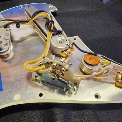Fender Custom Shop Handwound late 60's Strat Pre-wired pickguard (2018) - Pickups: Grey Bottoms / Pickguard: Light Mint Green image 4