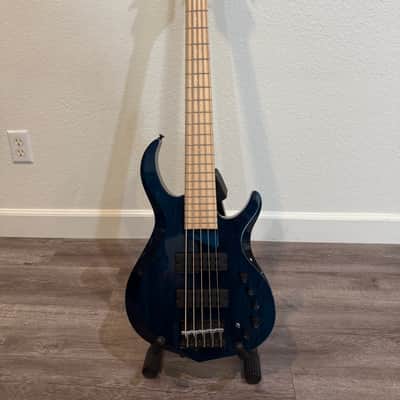 Sire Marcus Miller M2 5-String Bass Guitar & Gater Transit Bass Guitar Bag image 3