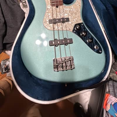 Fender American Deluxe Jazz Bass with Rosewood Fretboard 1997 - 1998 - Teal Green Metallic image 2