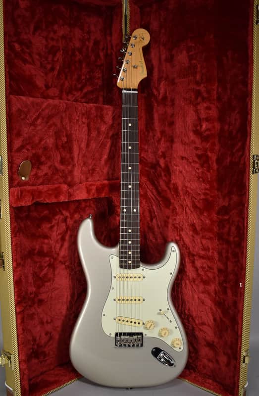 2022 Fender Robert Cray Stratocaster Inca Silver Finish W/HSC