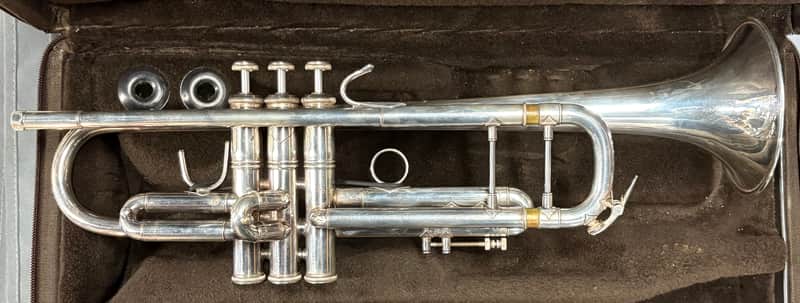 Bach Stradivarius Trumpet Model 37, Silver Finish image 1