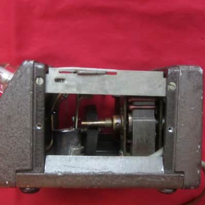 DeArmond 601 Tremolo 1940s image 11