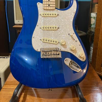 Fender Deluxe Stratocaster P/C Sapphire Blue Transparent image 1
