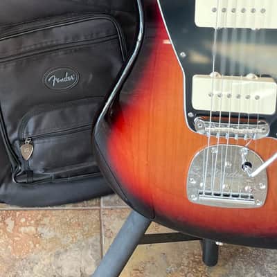 2026 Fender Player II Jazzmaster Electric HH in 3 Tone Sunburst w/ Deluxe Bag image 10