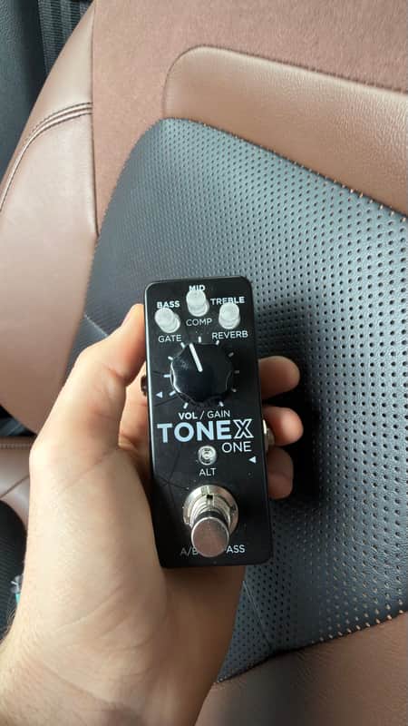 IK Multimedia ToneX One