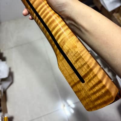 22frets Roasted flame Maple guitar neck Rosewood fingerboard 25.5 inch Bone nut gloss hole：10mm image 9