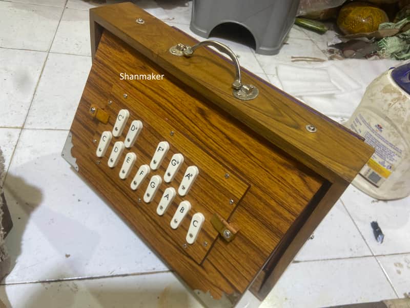 Amazing best sounding, teack wood, Handmade shruti Box, tuned 432hz long stamina deeper bass sound, very good bass image 1