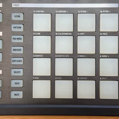 Native Instruments Maschine 2000s - Black image 5
