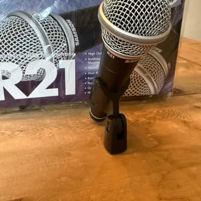 Samson R21 Cardioid Dynamic Vocal/Presentation Microphone (3 Pack) 2010s - Black image 6