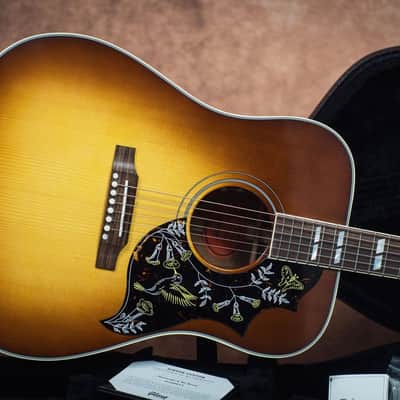 Gibson Hummingbird Custom Shop “Red Spruce” Honey Burst 2025 image 3