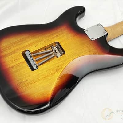 Fender standard stratocaster image 5