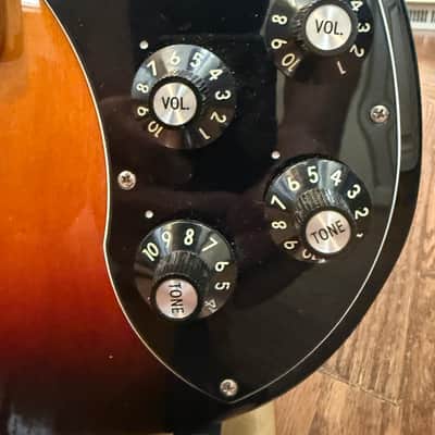 Fender American Professional ll Telecaster Deluxe 2023 - 3 tone sunburst image 5