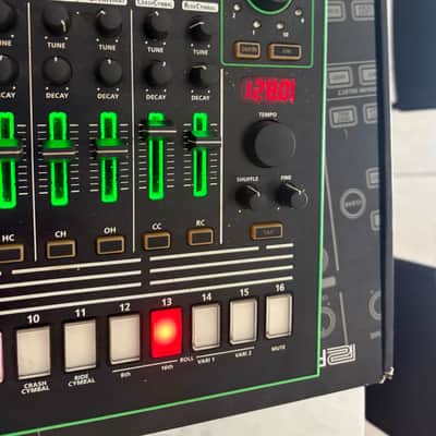 Roland AIRA TR-8 Rhythm Performer Drum Machine 2014 - Present - Black image 5