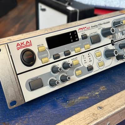 AKAI MFC42 Analog Filter Module | Reverb