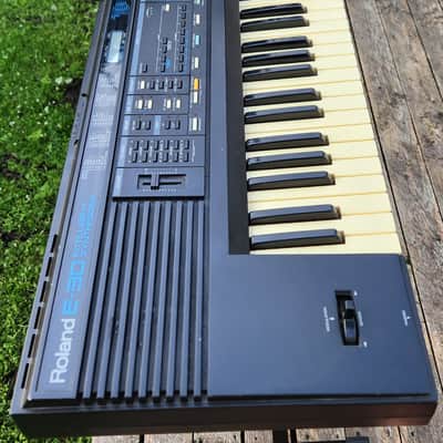 Roland E30 Intelligent Synthesizer 1988 Italy image 4