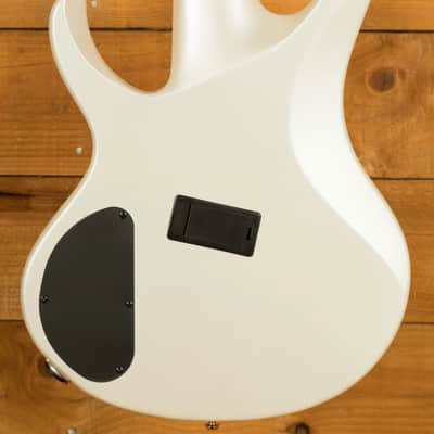 Immagine Ibanez BTB605MLM Bass Workshop Multi-Scale 5-String - Flamed Maple - Pearl White Matte - 2